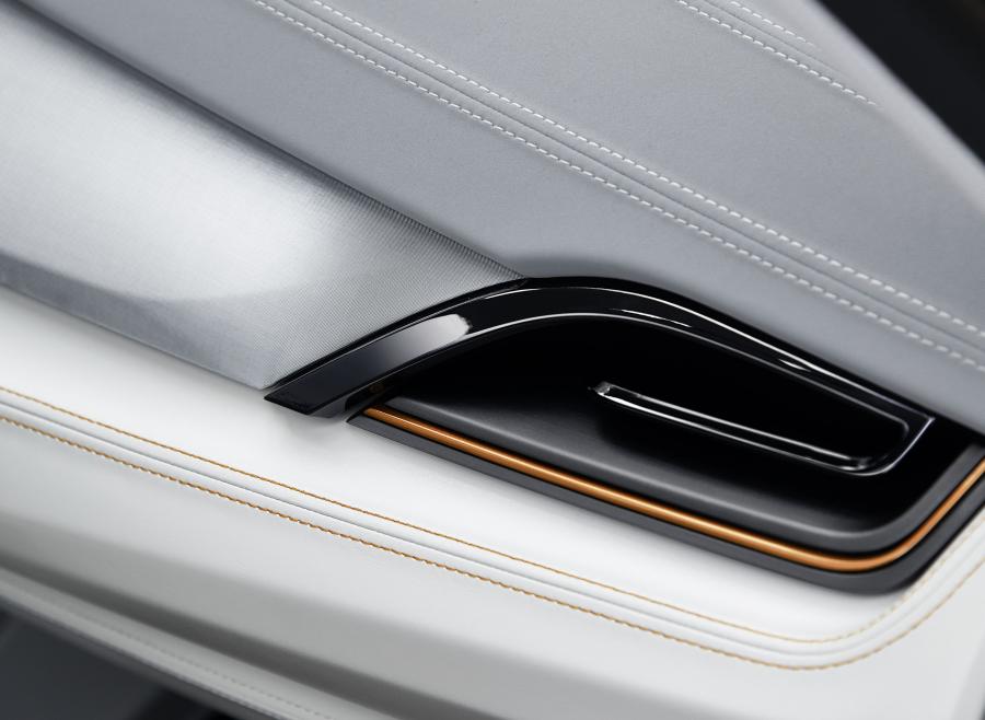 Детали интерьера BMW Concept Active Tourer Outdoor (F45) 2013 года  (фото 15 из 30)